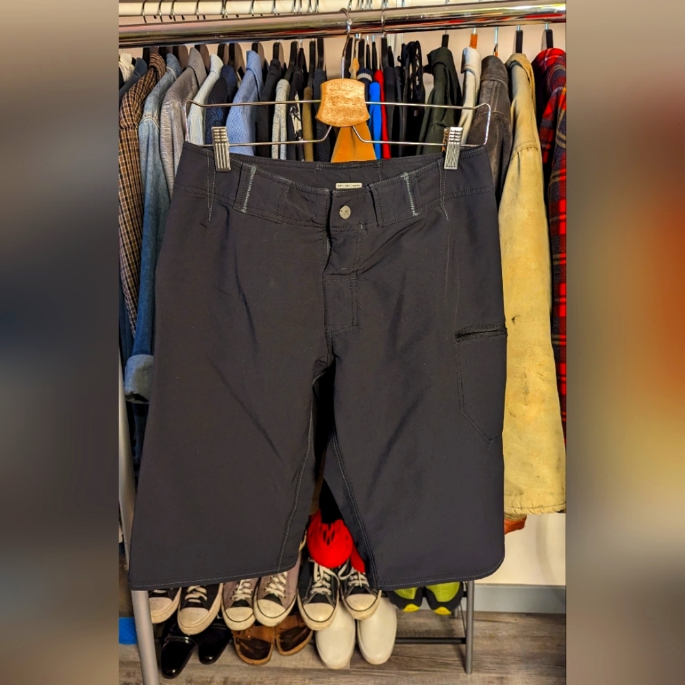 Lululemon cargo shorts